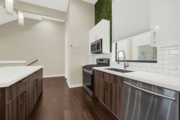 2317 Cleburne ST, Houston, TX 77004