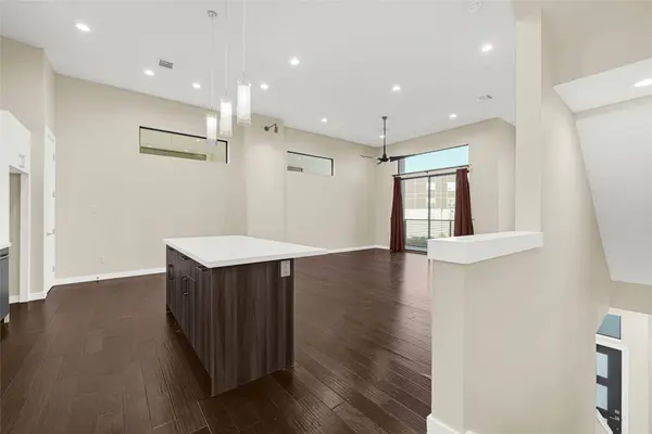 2317 Cleburne ST, Houston, TX 77004