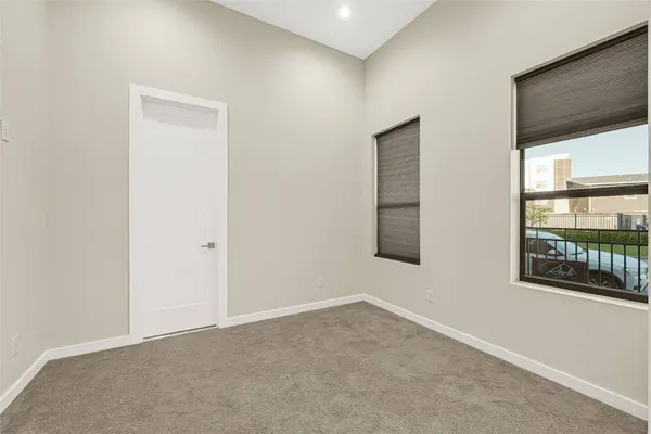 2317 Cleburne ST, Houston, TX 77004