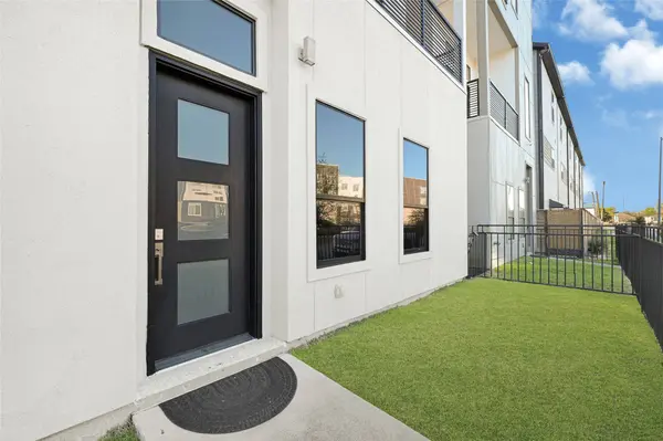 2317 Cleburne ST, Houston, TX 77004