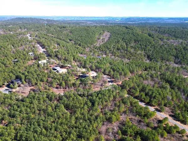 484 Lukfata Fork TRL, Broken Bow, OK 74728