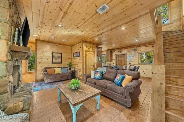 538 N State Highway 259A, Broken Bow, OK 74728