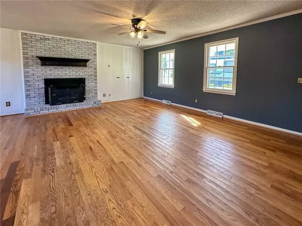 237 Old Bethlehem School DR, Pickens, SC 29671