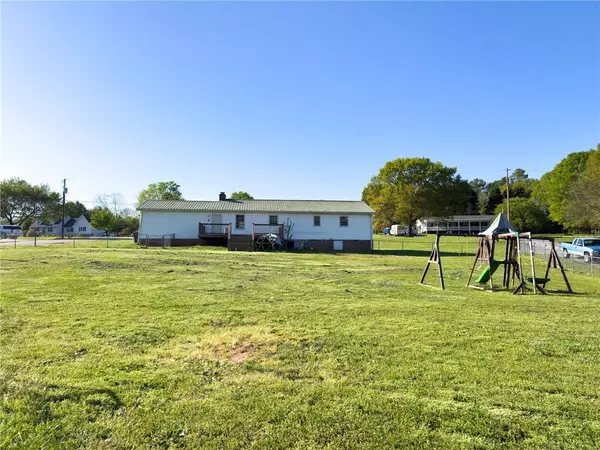 237 Old Bethlehem School DR, Pickens, SC 29671