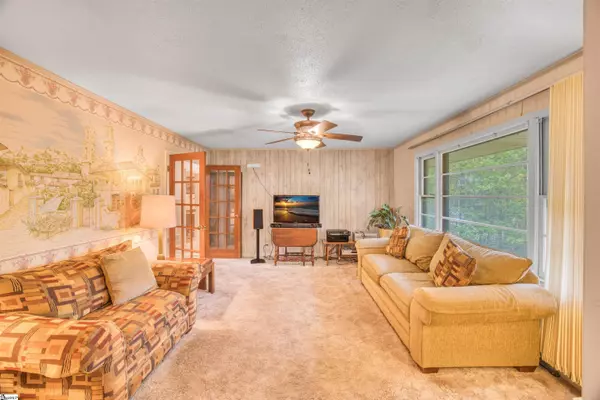 115 Mustang Circle, Simpsonville, SC 29681