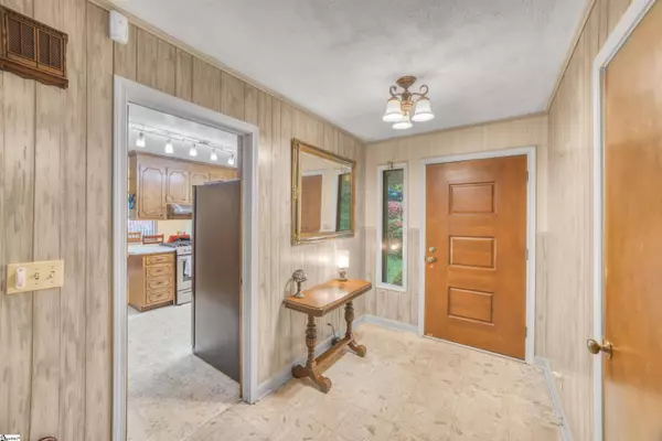 115 Mustang Circle, Simpsonville, SC 29681