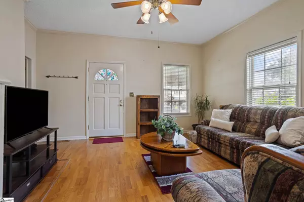 72 Symthe Avenue, Greenville, SC 29605