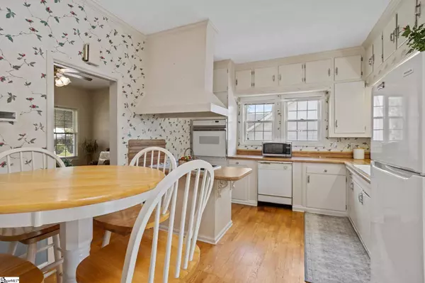 72 Symthe Avenue, Greenville, SC 29605