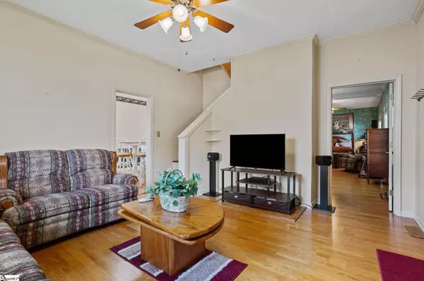 72 Symthe Avenue, Greenville, SC 29605