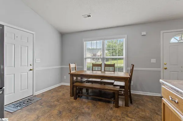 15 Laws Lane, Piedmont, SC 29673