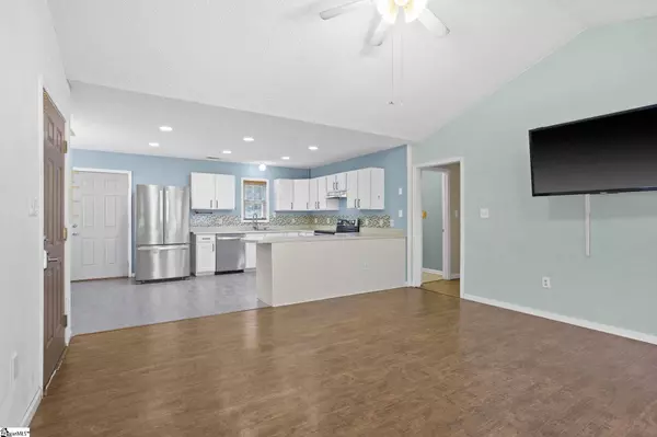 114 Darleen Avenue, Easley, SC 29640