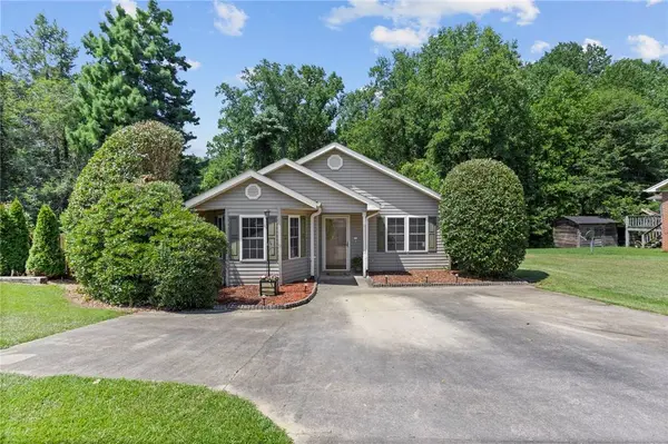 114 Darleen AVE, Easley, SC 29640