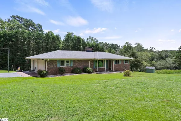 450 Englewood Drive, Westminster, SC 29693