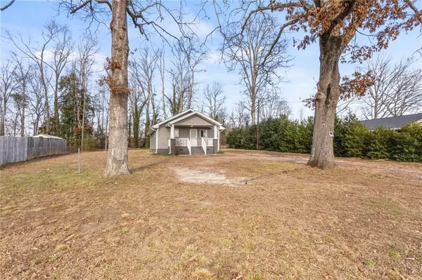 25 wood CIR, Taylors, SC 29687