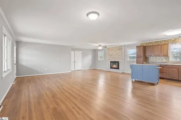 411 Pelzer Highway, Easley, SC 29642