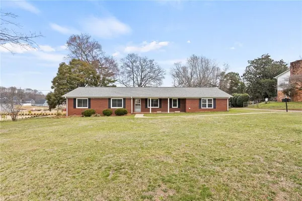 411 Pelzer HWY, Easley, SC 29642