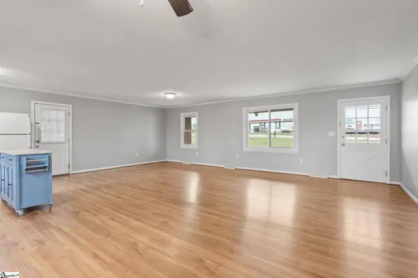 411 Pelzer Highway, Easley, SC 29642