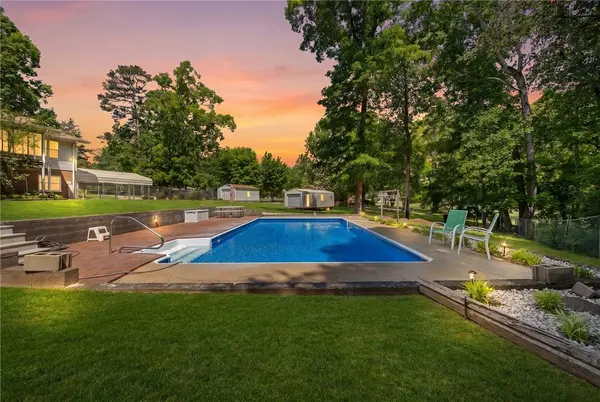 1206 Cely RD, Easley, SC 29642