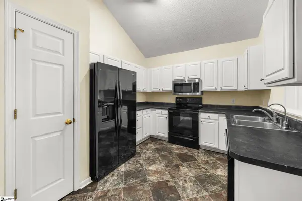 18 River Watch Drive, Greenville, SC 29605