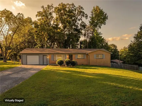 116 E Hill DR, Easley, SC 29640