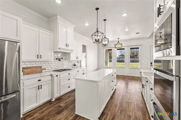 242 Sand Flat LN, Temple, TX 76502