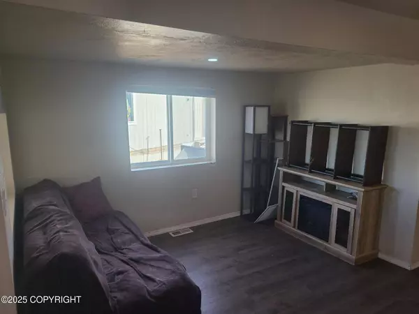 2221 Muldoon RD #906, Anchorage, AK 99504