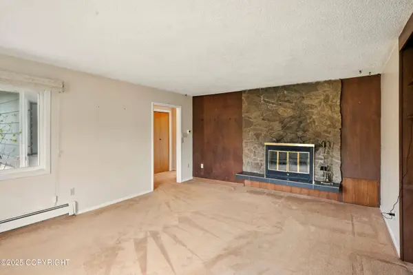 7101 O'Malley Rd, Anchorage, AK 99507