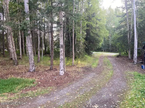 22728 Friendship LN, Chugiak, AK 99567
