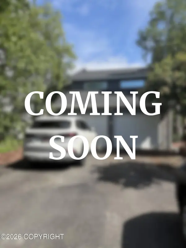 2261 Belmont DR, Anchorage, AK 99517
