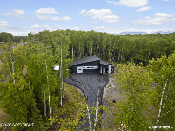 9904 W Aircraft CT, Wasilla, AK 99623