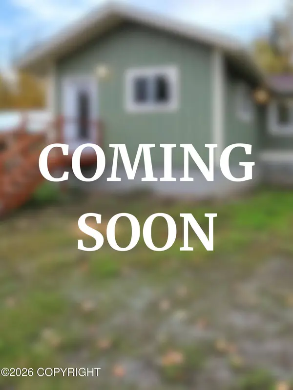 2812 S Wickham CIR, Palmer, AK 99645