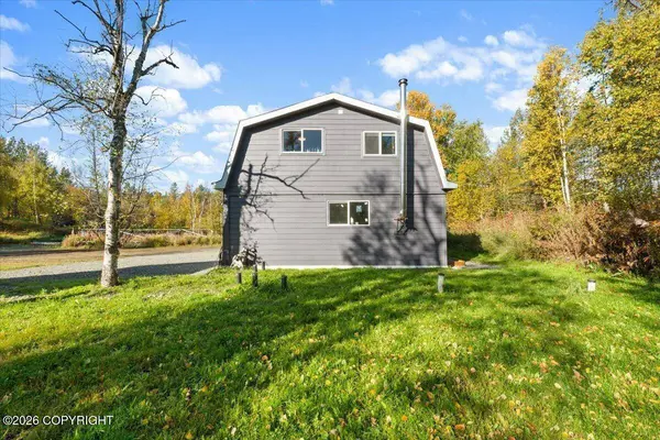 10100 E Tern DR, Palmer, AK 99645