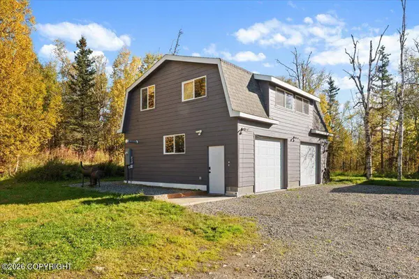 10100 E Tern DR, Palmer, AK 99645