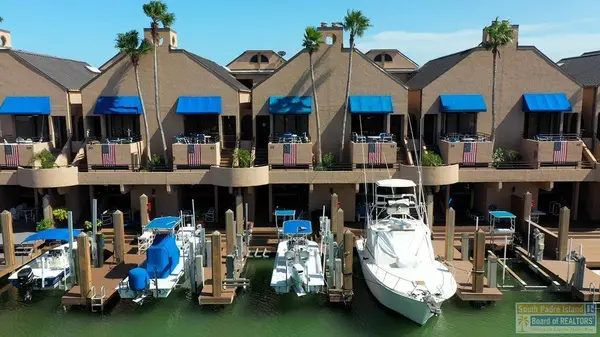 425 Padre Blvd.