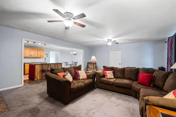 1313 Sherry DR, Rossville, GA 30741