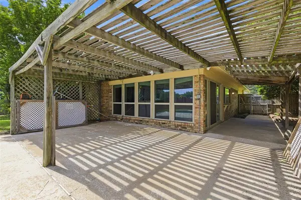 1622 Wendy Way, Richardson, TX 75081