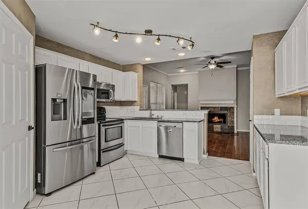 109 N Rolling Meadows Drive, Wylie, TX 75098
