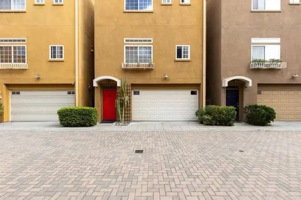 1869 Robsinson Ave, San Diego, CA 92103