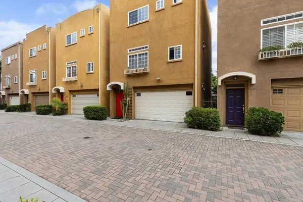 1869 Robsinson Ave, San Diego, CA 92103