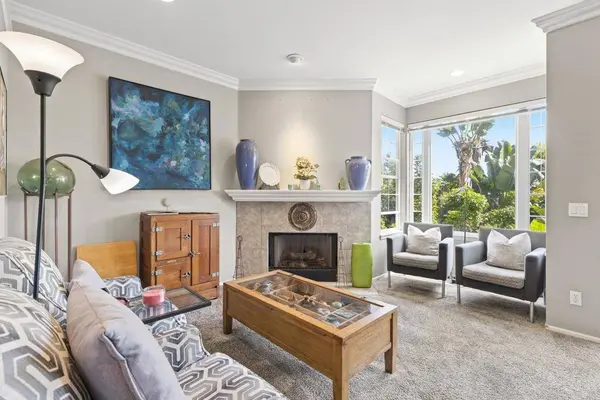 1869 Robsinson Ave, San Diego, CA 92103