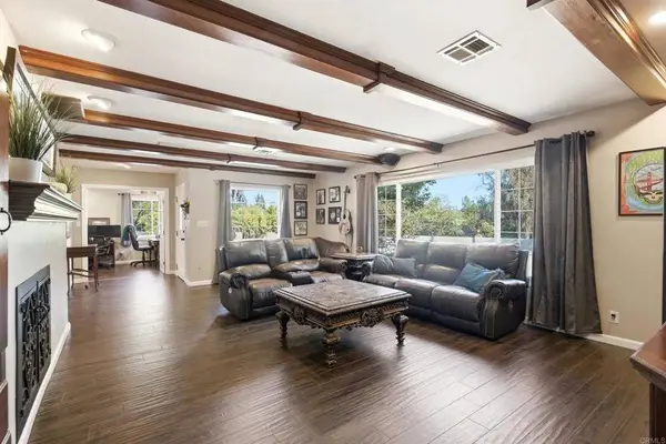 10510 Grandview Drive, La Mesa, CA 91941