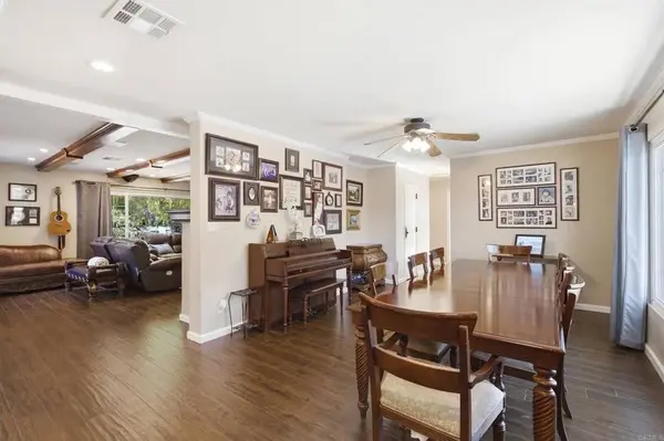 10510 Grandview Drive, La Mesa, CA 91941