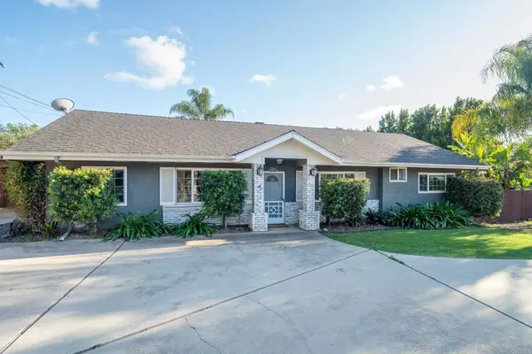 1078 Robertson DR, Escondido, CA 92025