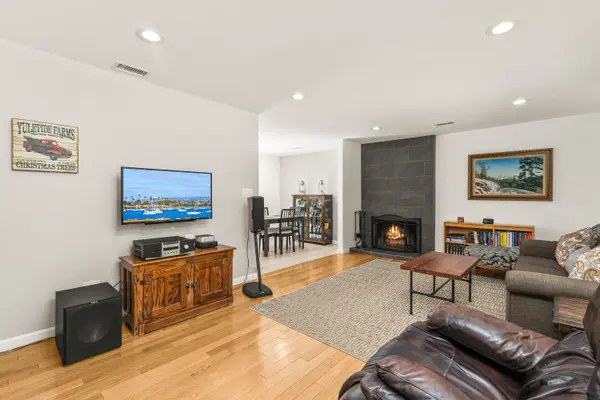 1488 Lily Ave, El Cajon, CA 92021-3531
