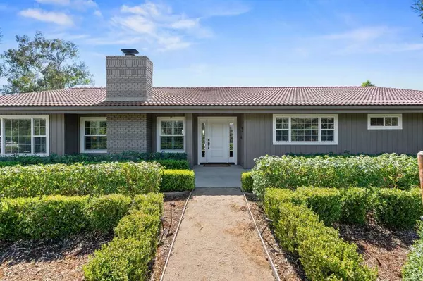 1848 Tavern RD, Alpine, CA 91901