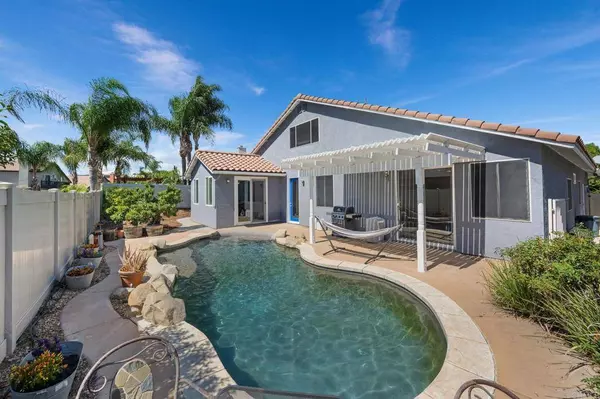 24099 Chatenay LN, Murrieta, CA 92562