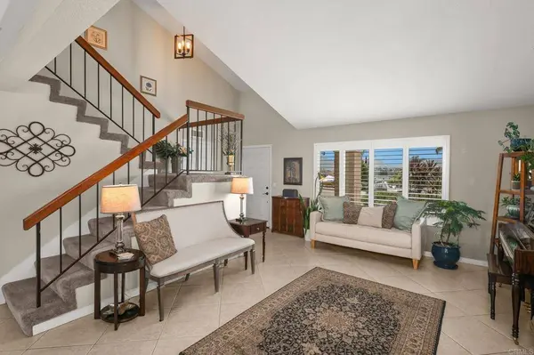 9719 Button ST, Santee, CA 92071