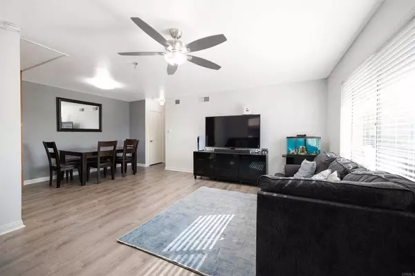 318 Graves CT, El Cajon, CA 92021