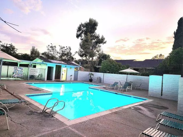 8037 Caminito Mallorca, La Jolla, CA 92037