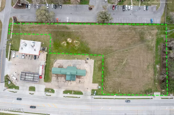 3015 Kaliste Saloom RD, Lafayette, LA 70508